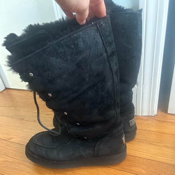 UGG Women’s Appalachian Tall Black Suede Boots – Size 10 - Picture 3 of 5